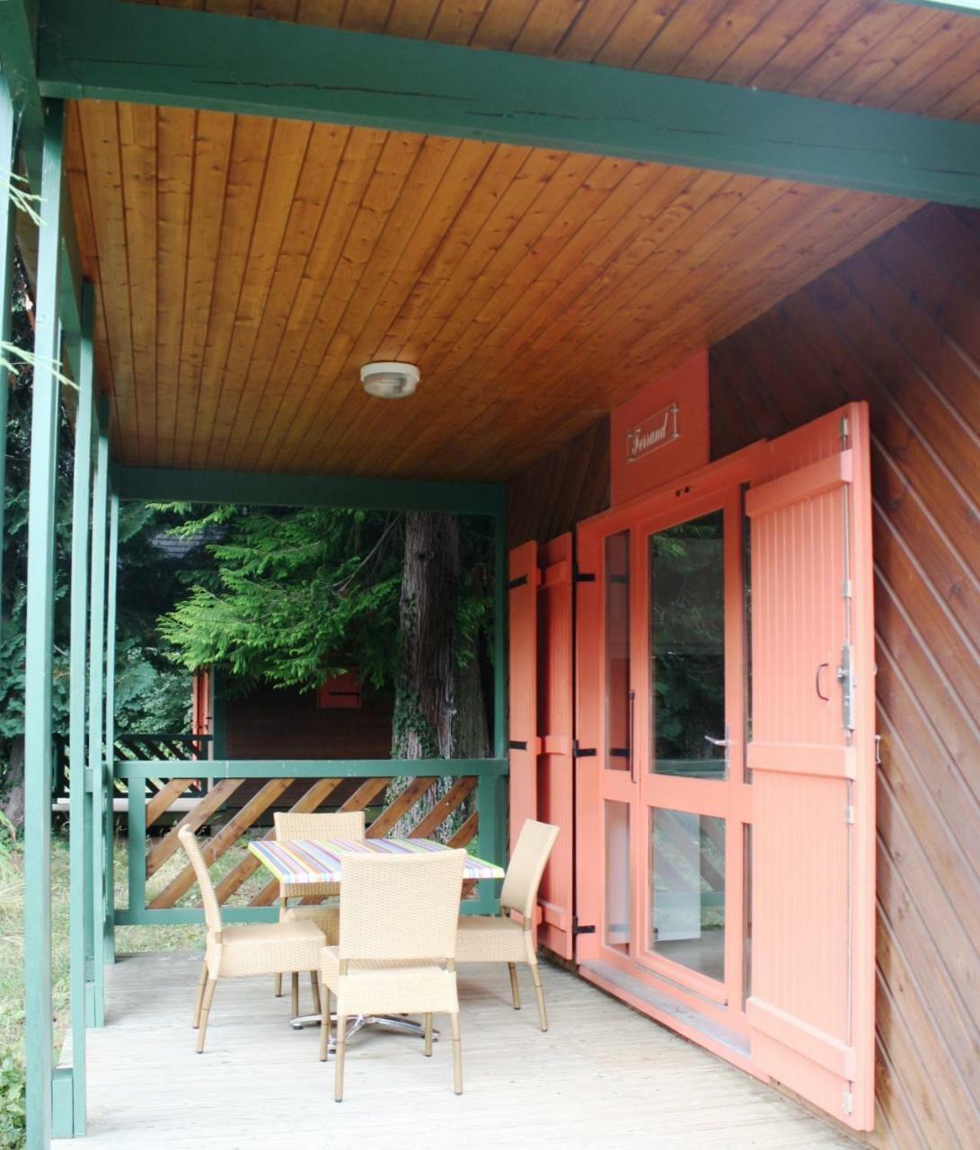 Camping Domaine Du Lac Chambon Murol Εξωτερικό φωτογραφία