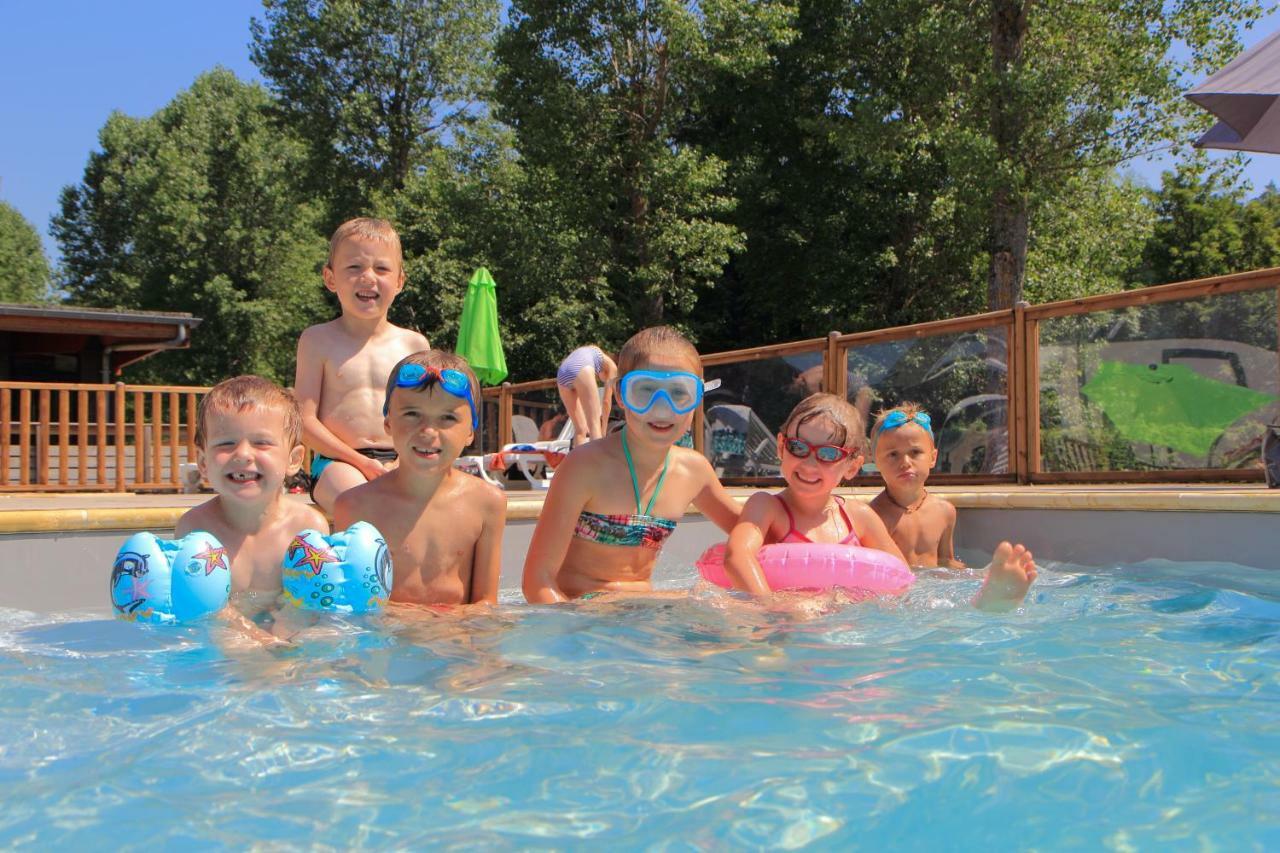 Camping Domaine Du Lac Chambon Murol Εξωτερικό φωτογραφία