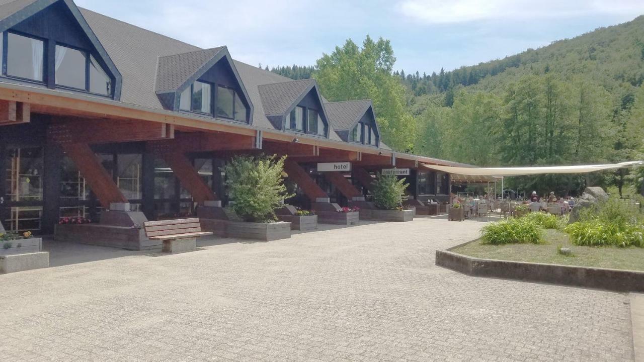 Camping Domaine Du Lac Chambon Murol Εξωτερικό φωτογραφία
